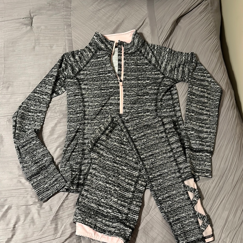 Ideology Activewear Matching Set, Zip Up + Leggings